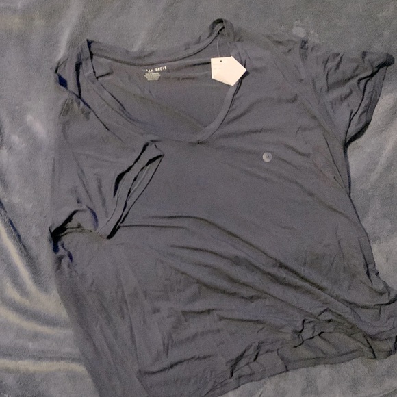 American Eagle new with tags Grey T-shirt - Picture 1 of 1
